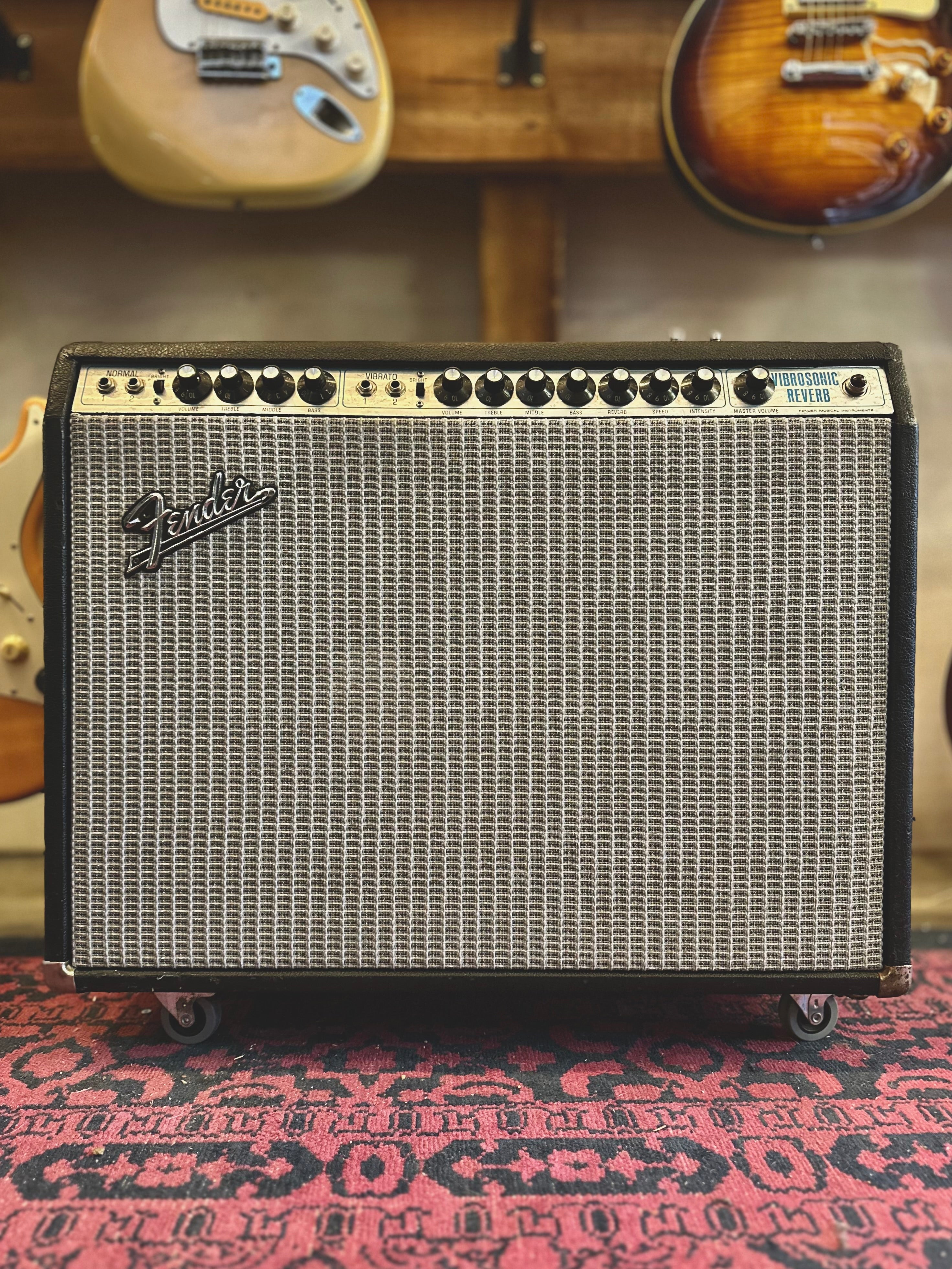 Fender | Vibrosonic Reverb | 15 Fender | Vibrosonic Reverb | 15